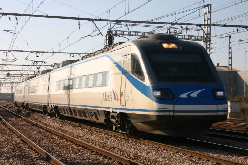 train-1024x683.jpg